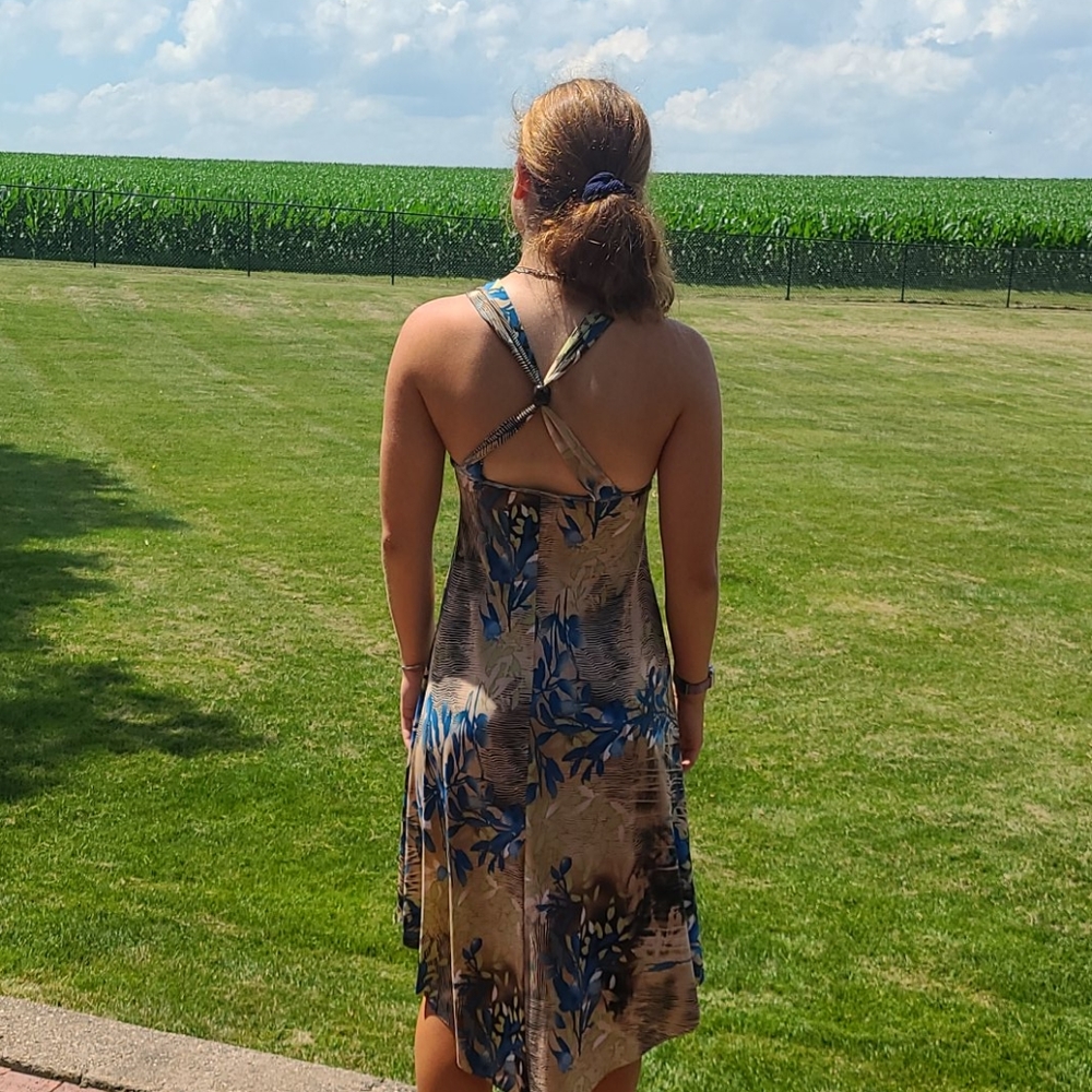Dress - Picture 2 of 3